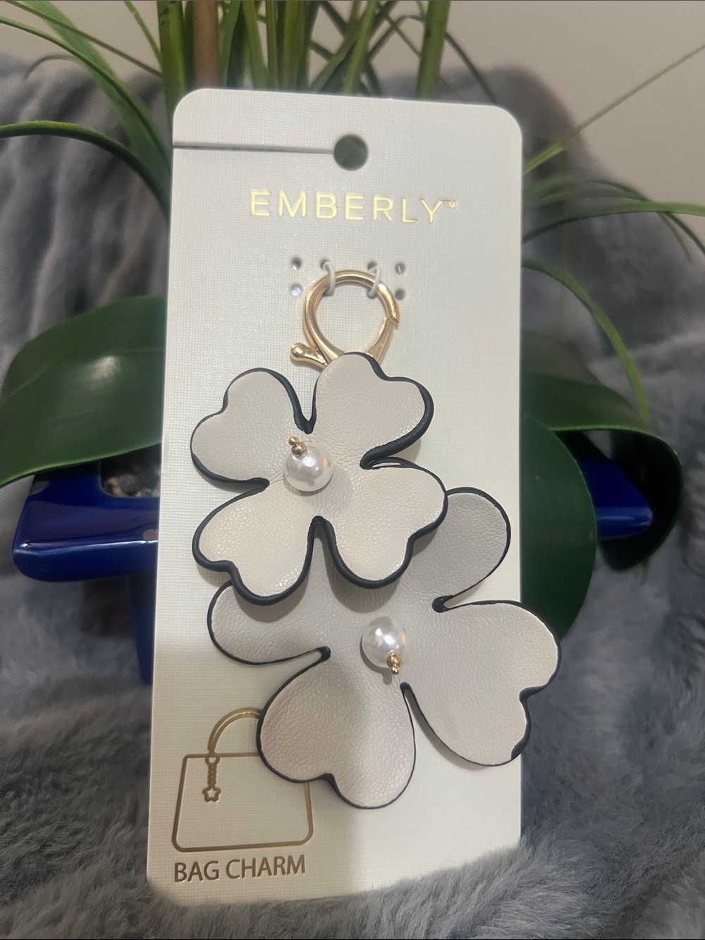 Emberly White Floral Pearl Bag Charm Keyring NWT